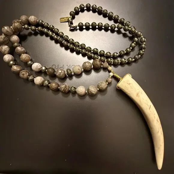 Tess & Tricia 14K Gold Filled Long Horn Beaded Necklace - Picture 3 of 8